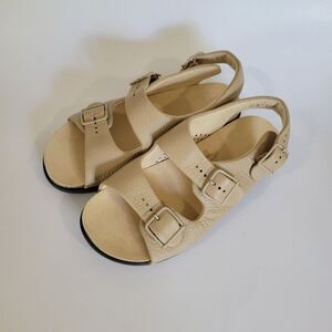 Sas Relaxed Sandals Beige Sz 7
